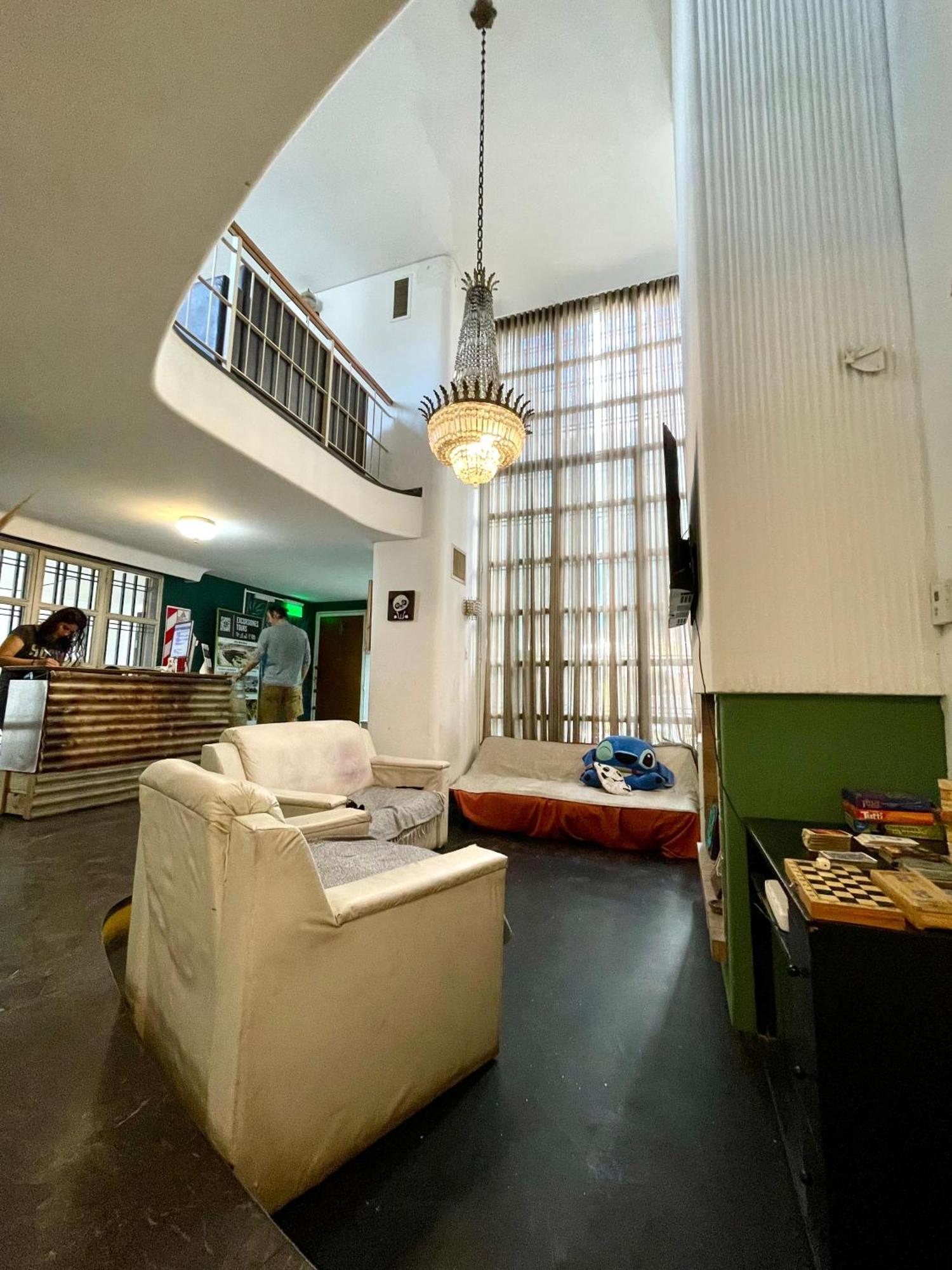 Panda Hostel Mendoza Exterior photo